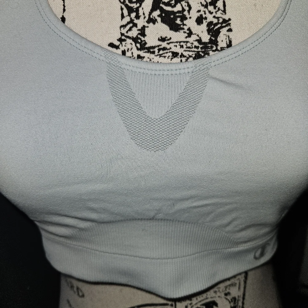 Champion Double Dry Womans Sports Bra Size M - Picture 4 of 8